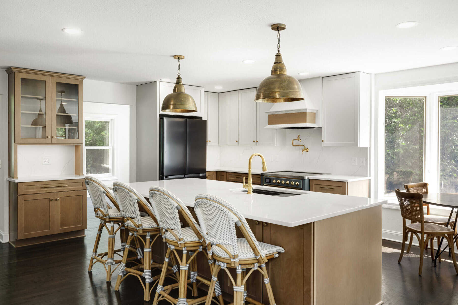 Transitional Kitchen Remodel in North Oaks, MN by Prima Construction project photo